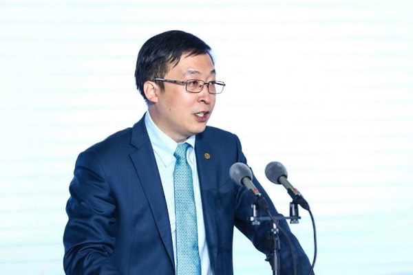 四大银行提供51.69亿贷款 福田戴姆勒汽车梅赛德斯-奔驰重卡国产化加速
-美国空派