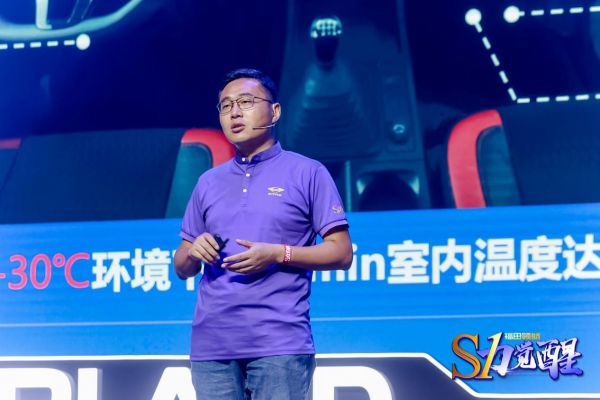 打造小卡界S级舒适享受
-国际快递费在线查询