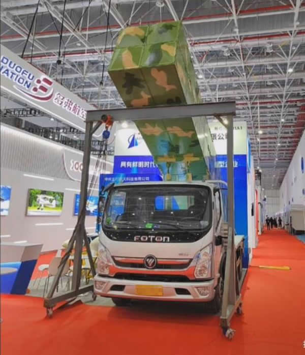 驚了！你開的卡車也許與軍車同款
-蒙特利爾海運(yùn)