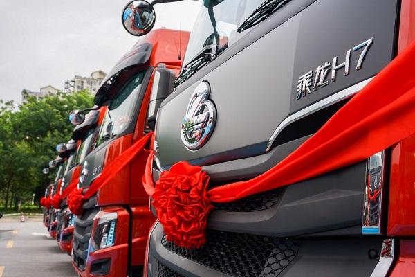 東風(fēng)柳汽與柳鋼團(tuán)體舉行了汽車用鋼聯(lián)合實驗室揭牌儀式并簽署戰(zhàn)略合作協(xié)議
-歐洲空海派+鐵路